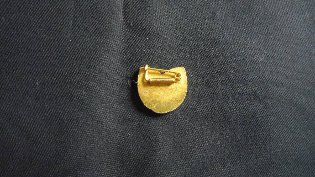 雙葉学園 校章ピンバッジ 雙葉学園 校章 教育⽅針・校訓・校章 | 学校