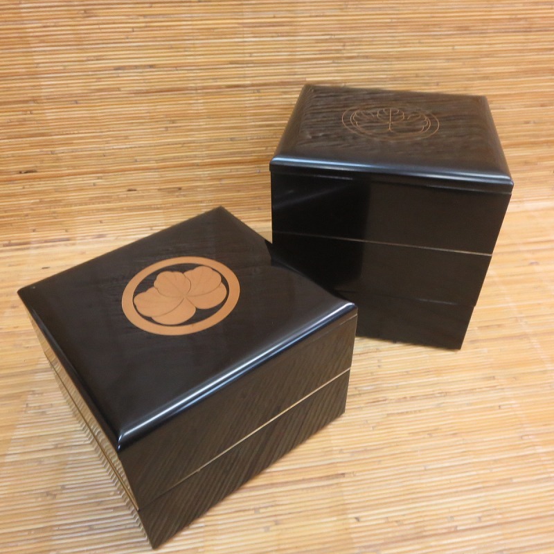 ◇木製漆器五段重家紋蓋2枚黒内朱極上本堅地重箱共箱付◇12｜ayahoo