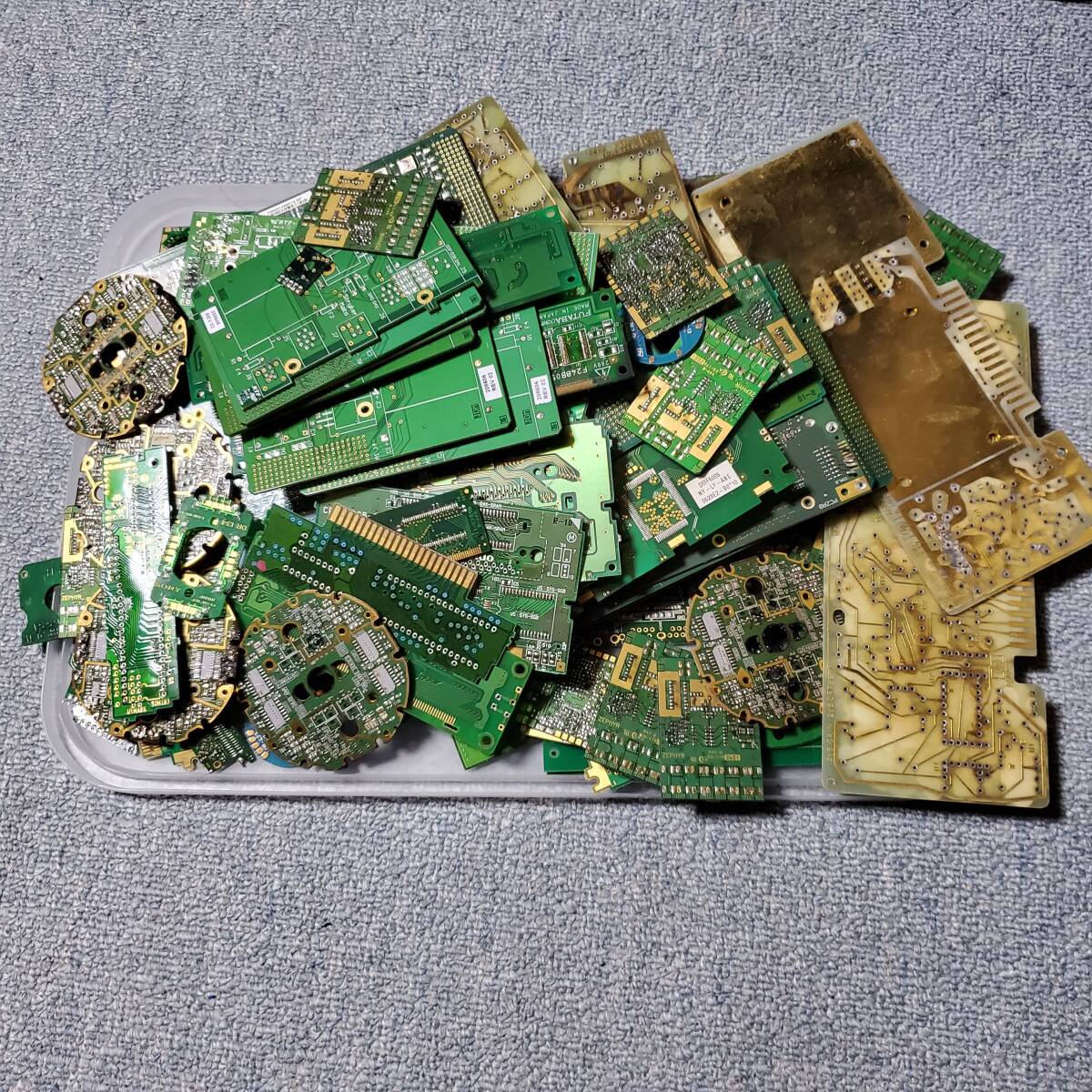 都市鉱山、金メッキ、金抽出用、ジャンク基板2kg｜ayahoo｜千纸鹤日淘