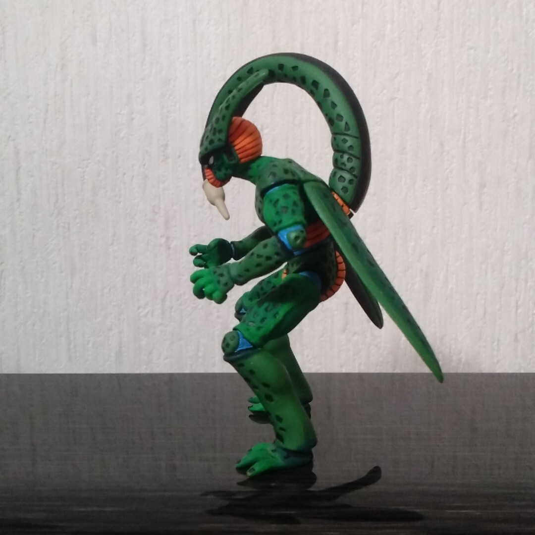 ドラゴンボールZ セル 第一形態 二次元彩色 リペイント フィギュア